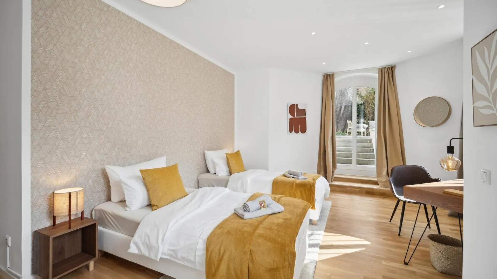 Wiener Palais Am Grossen Garten, Arbeitsplatz, Familie, 7 Pers, Smart-Tv 드레스덴 아파트