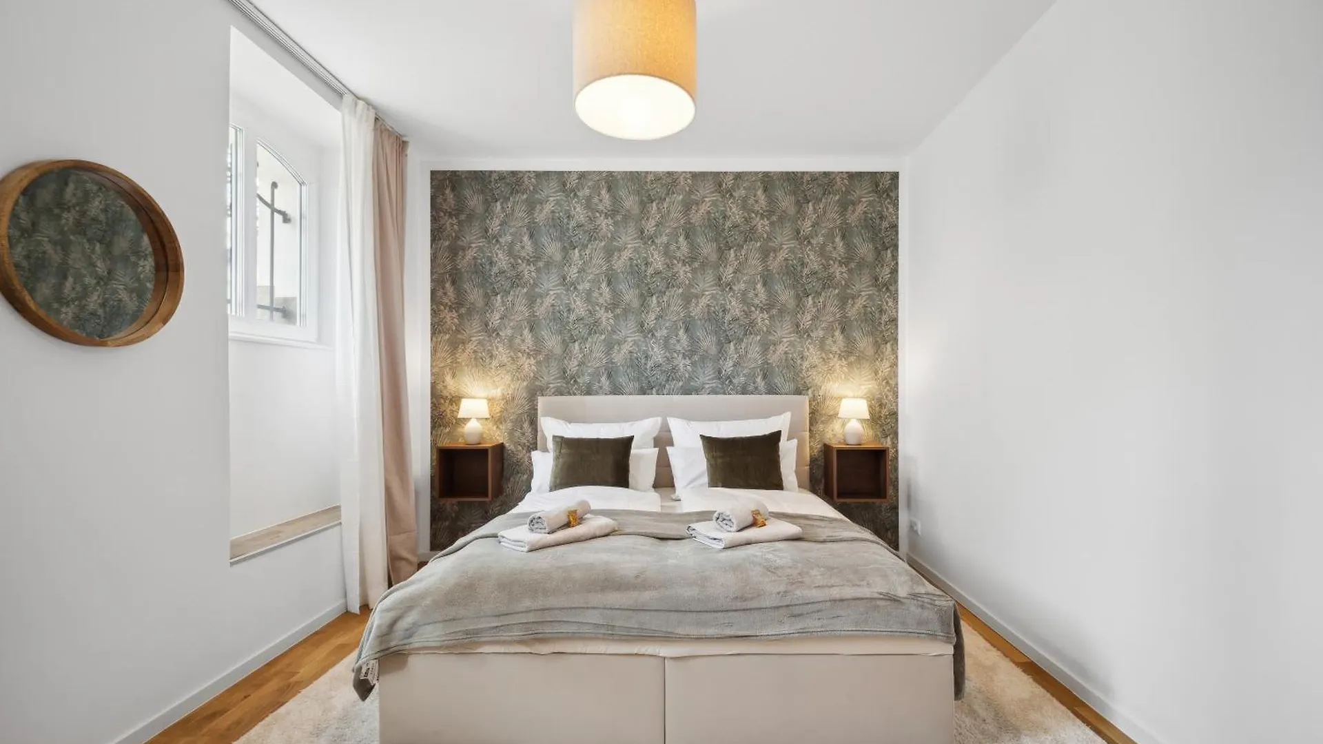 Wiener Palais Am Grossen Garten, Arbeitsplatz, Familie, 7 Pers, Smart-Tv 德累斯顿 0*,  德国